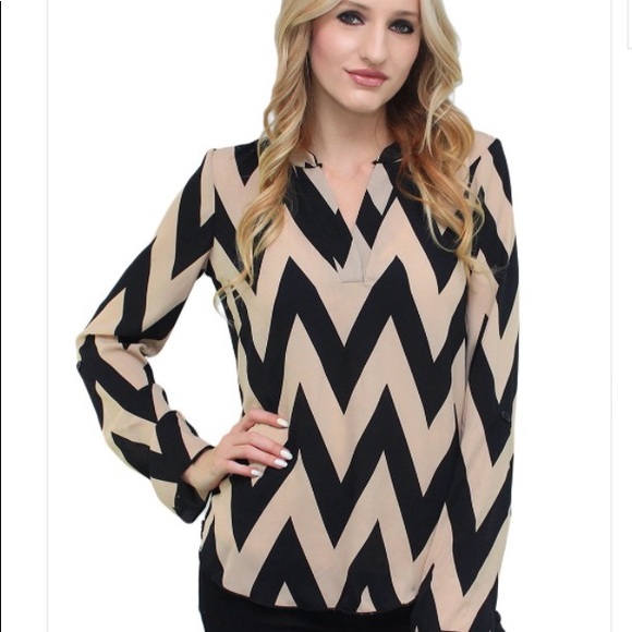 Boutique Tops - BALTIC black and taupe chevron blouse
